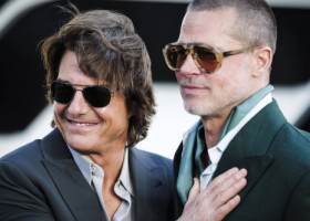 Prietenia lor pare indestructibilă. Tom Cruise, apariție surpriză pe covorul roșu, la premiera „F1”, pentru a-l susține pe Brad Pitt