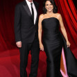 Julia Louis-Dreyfus și Brad Hall