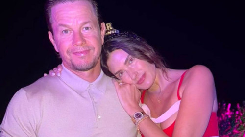 Frumoasa soție a lui Mark Wahlberg a împlinit 47 de ani. Actorul și Rhea au patru copii împreună: "Familia mea frumoasă"
