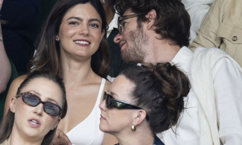 Frumoși și îndrăgostiți. Andrew Garfield confirmă relația cu Monica Barbaro. Gesturi drăgăstoase, în public la Wimbledon
