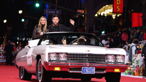 Fostul soț al lui Denise Richards cheltuie o sumă imensă în fiecare lună, deși nu are niciun venit. A început războiul divorțului