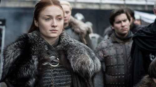 Sophie Turner, despre scenele intime filmate pe platourile de la „Game of Thrones”: „Da, o nebunie”. Actrița nu a văzut serialul