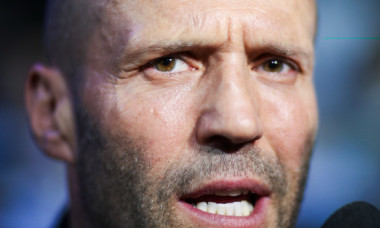 57 de ani, formă fizică de invidiat. Jason Statham, salt de 3 milioane de like-uri, în vacanța din Italia. Ludacris: Încă te pricepi