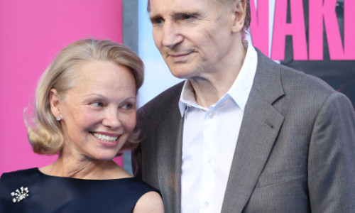 Pamela Anderson și Liam Neeson au o relație „de ceva vreme”, potrivit apropiaților. Și-au ținut povestea de dragoste ascunsă până acum