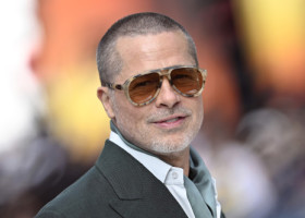 Brad Pitt, cu mustață. După succesul cu „F1”, starul american filmează pentru noul proiect scris de Tarantino