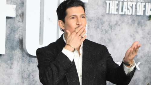Cine este noul iubit al Jessicăi Alba. Danny Ramirez a jucat cu Tom Cruise, are origini latino și își dorea să fie sportiv de top