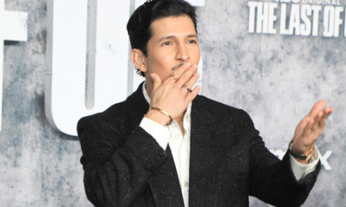 Cine este noul iubit al Jessicăi Alba. Danny Ramirez a jucat cu Tom Cruise, are origini latino și își dorea să fie sportiv de top