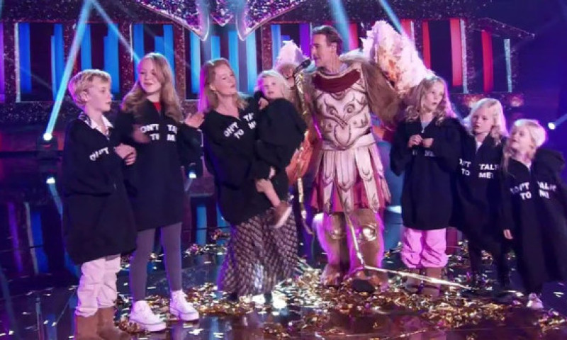 James Van Der Beek, despre motivul pentru care le-a spus celor 6 copii ai lui că are cancer: "Simt când tatăl lor are o zi grea"