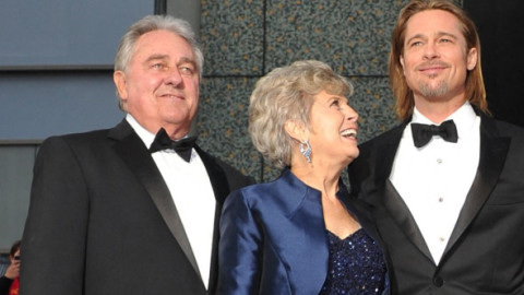 VIDEO. Ce mesaj dulce îi transmitea Brad Pitt mamei sale chiar cu câteva săptămâni înainte ca ea să se stingă din viață