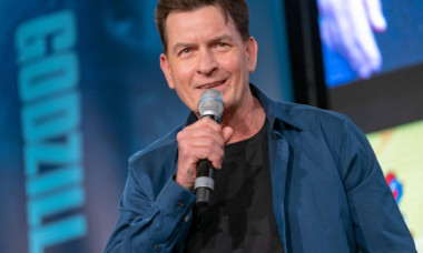Charlie Sheen, la opt ani de când a renunțat la alcool: „Rușinea te sufocă. I-am rănit pe cei pe care i-am iubit!”