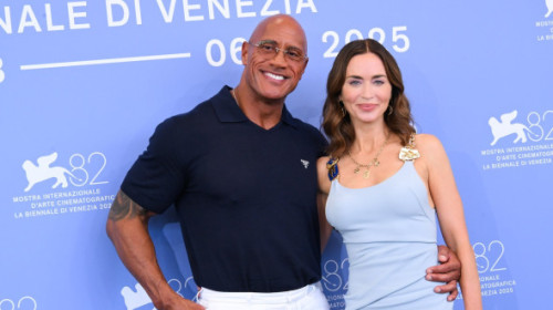 Secretele transformării lui Dwayne Johnson. Cum a înlocuit mușchii uriași cu o siluetă mult mai suplă, după ce a pierdut 27 de kg