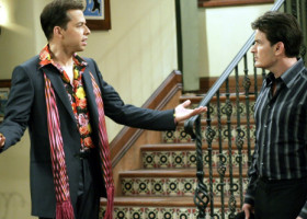 Adevărul despre relația dintre Charlie Sheen și colegul său, Jon Cryer. Actorul a rupt tăcerea: „Nu am mai vorbit de ani de zile”