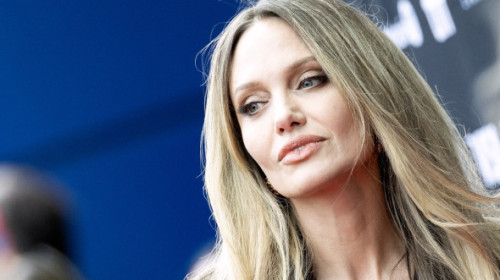Angelina Jolie, vizibil emoționată când a vorbit despre mama ei, care a murit de cancer. Ce declarații a făcut la TIFF