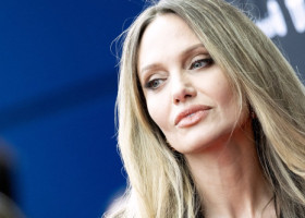 Angelina Jolie, vizibil emoționată când a vorbit despre mama ei, care a murit de cancer. Ce declarații a făcut la TIFF
