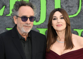Tim Burton şi Monica Bellucci s-au despărţit. Mesajul transmis de cele două vedete