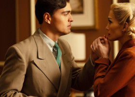Colegul lui J.Lo din "Kiss of the Spider Woman", pur și simplu fascinat de divă: "E ca și cum ai privi un fulger lovind pământul"