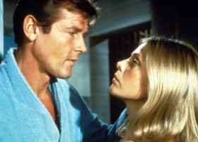 Britt Ekland, fată Bond în anii ’70, apariție rară în L.A. Cum arată la 83 de ani cea care a cucerit și Hollywood-ul, și pe Rod Stewart