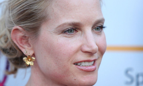 Era una dintre cele mai promițătoare actrițe, dar s-a retras definitiv din lumina reflectoarelor. Cum arată Bridget Fonda la 61 de ani