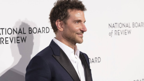 Bradley Cooper rupe tăcerea despre zvonurile privind operațiile estetice: „Oamenii îmi spun că arăt prea bine”
