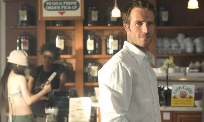 A fost idolul femeilor în anii 2000, dar acum e de nerecunoscut. Cum arată actorul din "Alias" cu care s-a iubit Jennifer Garner