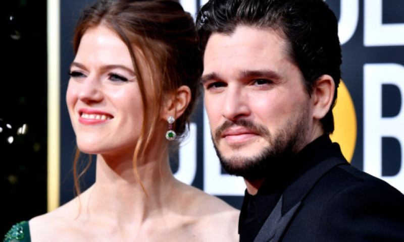 Kit Harington, starul din „Game of Thrones”, despre căsnicia cu fosta sa colegă: „Totul s-a așezat exact așa cum trebuia, sunt norocos”