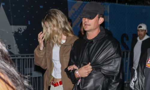 Orlando Bloom, surprins la brațul unui model elvețian după despărțirea de Katy Perry. Diferența de vârstă dintre ei este de 21 de ani