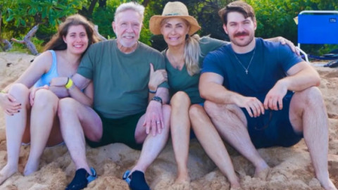 Gemenii lui Chuck Norris, mesaje sfâșietoare după moartea tatălui lor: „Nimic nu te pregătește pentru moartea unui părinte!”