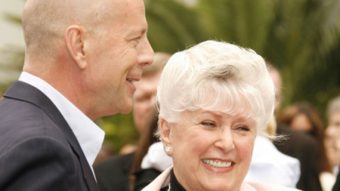 Mama lui Bruce Willis face de 22 de ani voluntariat în cadrul Poliției din Los Angeles. La 90 de ani, Marlene e considerată „legendă”