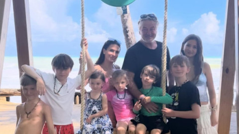 Alec Baldwin, pus la zid de propria fiică din cauza diferenței de vârstă dintre el și Hilaria: „Ăsta e abuz asupra vârstnicilor!”
