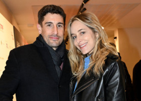Jason Biggs din American Pie și soția sa s-au despărțit după 18 ani de mariaj. Cei doi au împreună doi copii