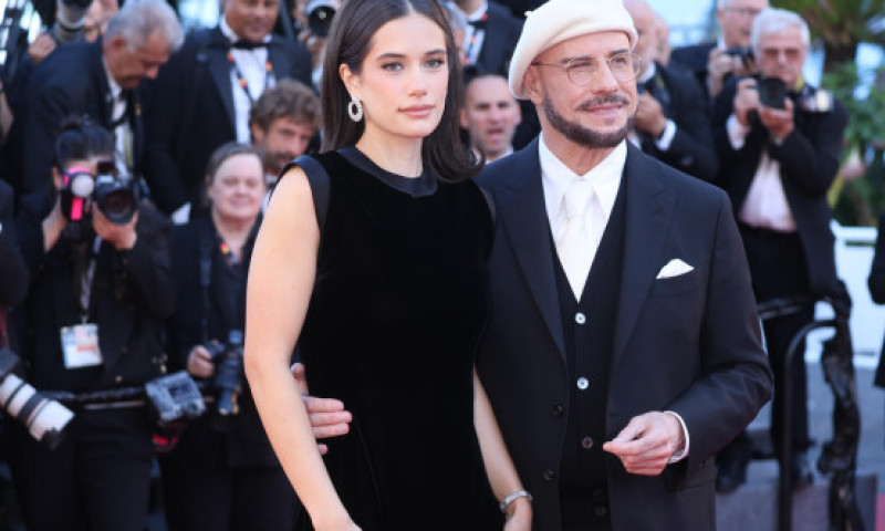 "Tocmai s-a născut o stea, nu?". John Travolta, mândru până la cer de fiica Ella, care joacă în primul film regizat de el