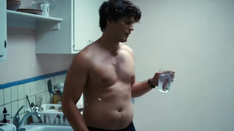 Homer, fiul lui Richard Gere, viral după apariția în "Euphoria". Internetul îl adoră pentru că are un "corp normal"