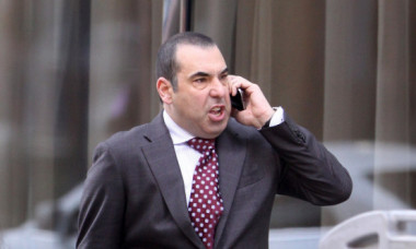 Îl mai recunoști? Celebrul Louis Litt din „Suits”, transformat total la 56 de ani. Cum a reușit să slăbească spectaculos