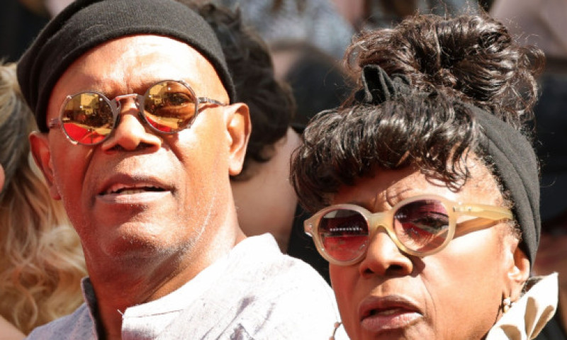 Pactul din spatele unui mariaj de 46 de ani. Samuel L. Jackson și soția sa, imagini rare postate la aniversarea nunții
