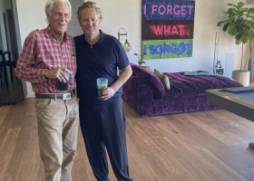 Tatăl lui Matthew Perry, prea bolnav pentru a vorbi despre fiul său. Sora actorului rupe tăcerea: „Nu l-am mai auzit de mult timp”