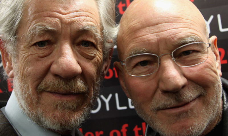 Ian McKellen, devastat de moartea lui Patrick Stewart: "Un om pe care te puteai baza, pe care îl admirai și, în cazul meu, îl iubeai"