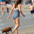 Jennifer Garner slips into her bikini at the beach