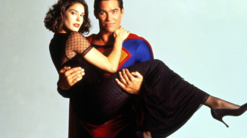 Cum arată azi, la 58 de ani, Dean Cain, interpretul lui Superman din Lois & Clark. Ce spune despre relația cu colega din serial
