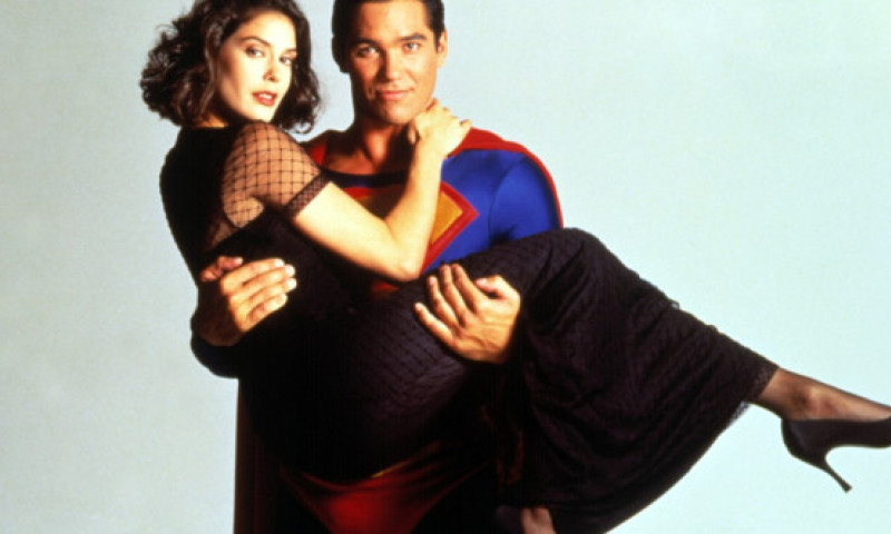 Cum arată azi, la 58 de ani, Dean Cain, interpretul lui Superman din Lois & Clark. Ce spune despre relația cu colega din serial