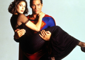 Cum arată azi, la 58 de ani, Dean Cain, interpretul lui Superman din Lois & Clark. Ce spune despre relația cu colega din serial