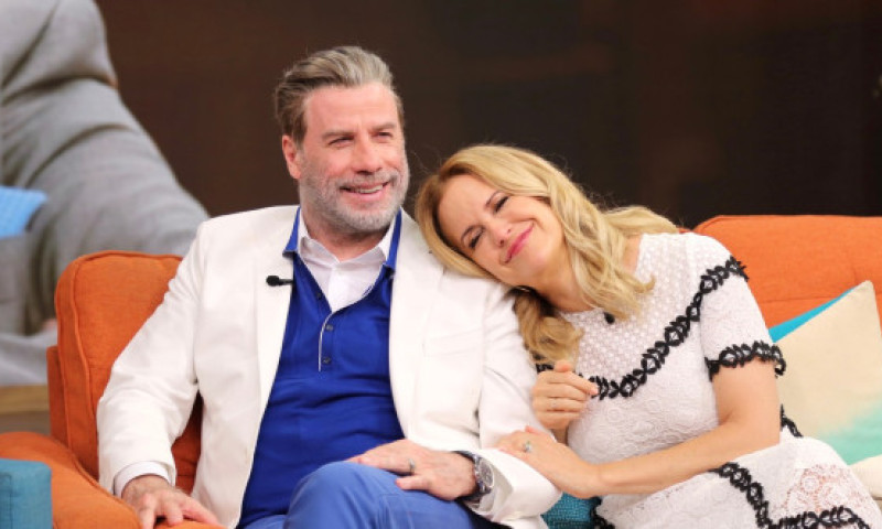 John Travolta le dedică filmul scris și regizat de el soției și fiului pierduți mult prea devreme: "Viața m-a pus la încercare"