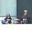 James Michael Tyler, surprins pe balcon, alături de soție după ce a dezvăluit că are cancer