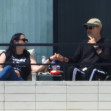 James Michael Tyler, surprins pe balcon, alături de soție după ce a dezvăluit că are cancer