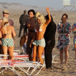 *PREMIUM-EXCLUSIVE* Beach Wedding for Pamela Anderson and Tommy Lee on 'Pam and Tommy' Set **WEB EMBARGO UNTIL 2:15 pm EDT on June 23, 2021**