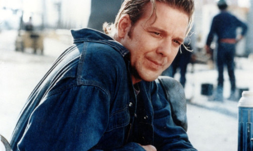 Mickey Rourke, de nerecunoscut. Declinul său, tot mai puternic. Apropiații fac eforturi pentru a-l ajuta să scape de datorii