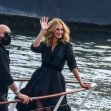 Semi-exclusif - L'actrice américaine Julia Roberts sur le tournage d'une publicité pour Lancôme sur la péniche Cachemire sur la Seine ŕ Paris