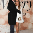 Jennifer Lopez, într-o rochie scurtă, la 52 de ani, la proiecția specială a filmului ”Marry Me” (6)