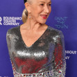 Helen Mirren, într-o rochie cu paiete, mulată pe corp, la 76 de ani