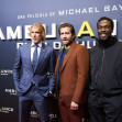 Yahya Abdul-Mateen II, Jake Gyllenhaal și Michael Bay la premiera filmului Ambulanta/ Profimedia