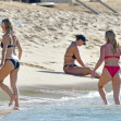 Gwyneth Paltrow, la plajă cu fiica ei, Apple